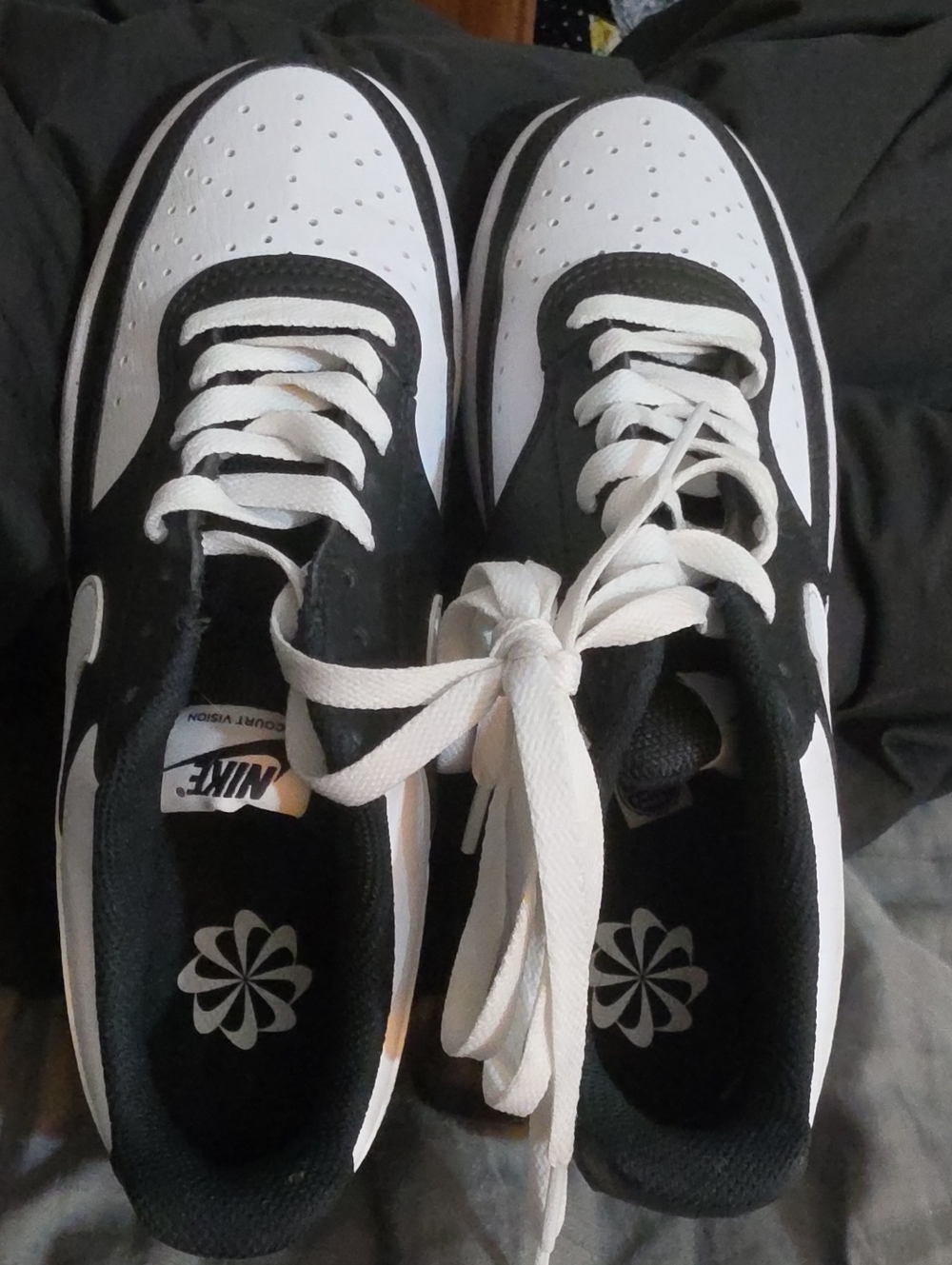 Nike Men's Black & White Low-Top Sneakers Court Vision 8.5 Worn 1x